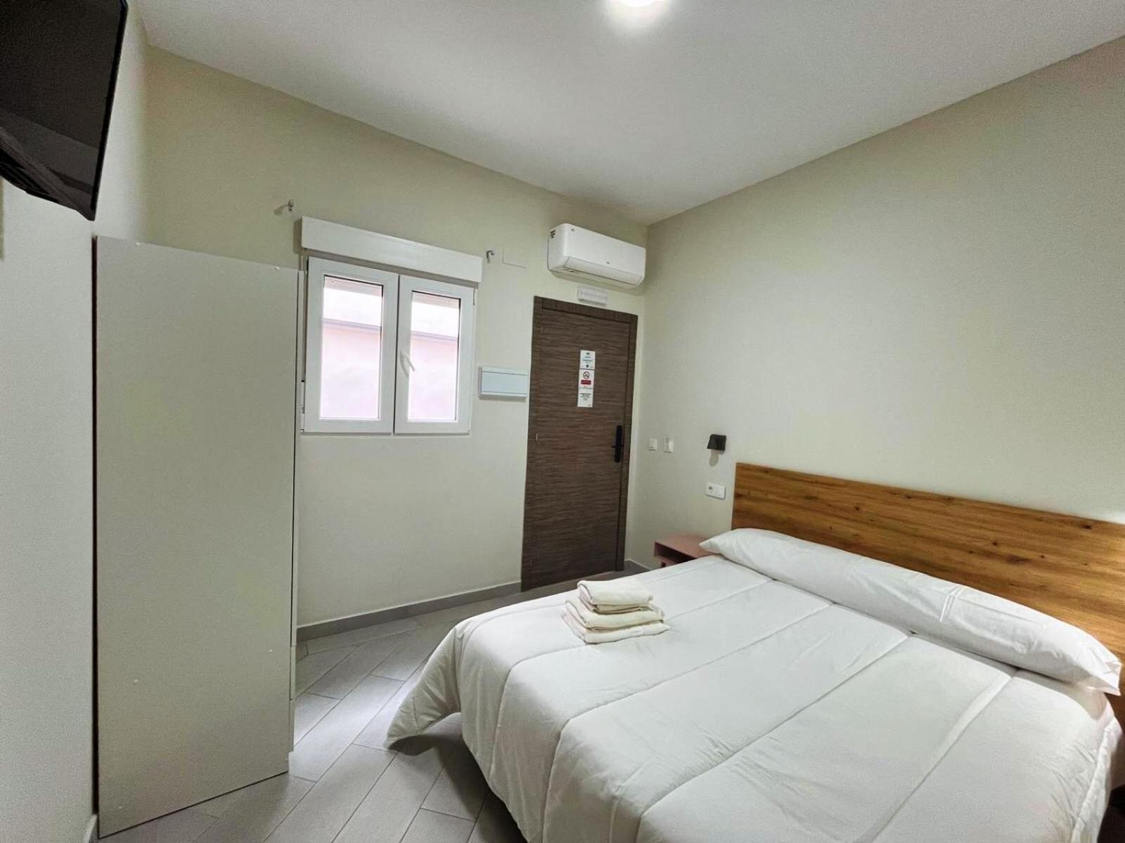 Hostal Pompeya Mérida Extérieur photo